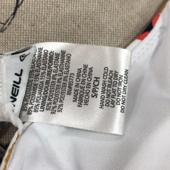 O'NEILL GALA V WIRE BRALETTE  Swim Top - Picture 4 of 6